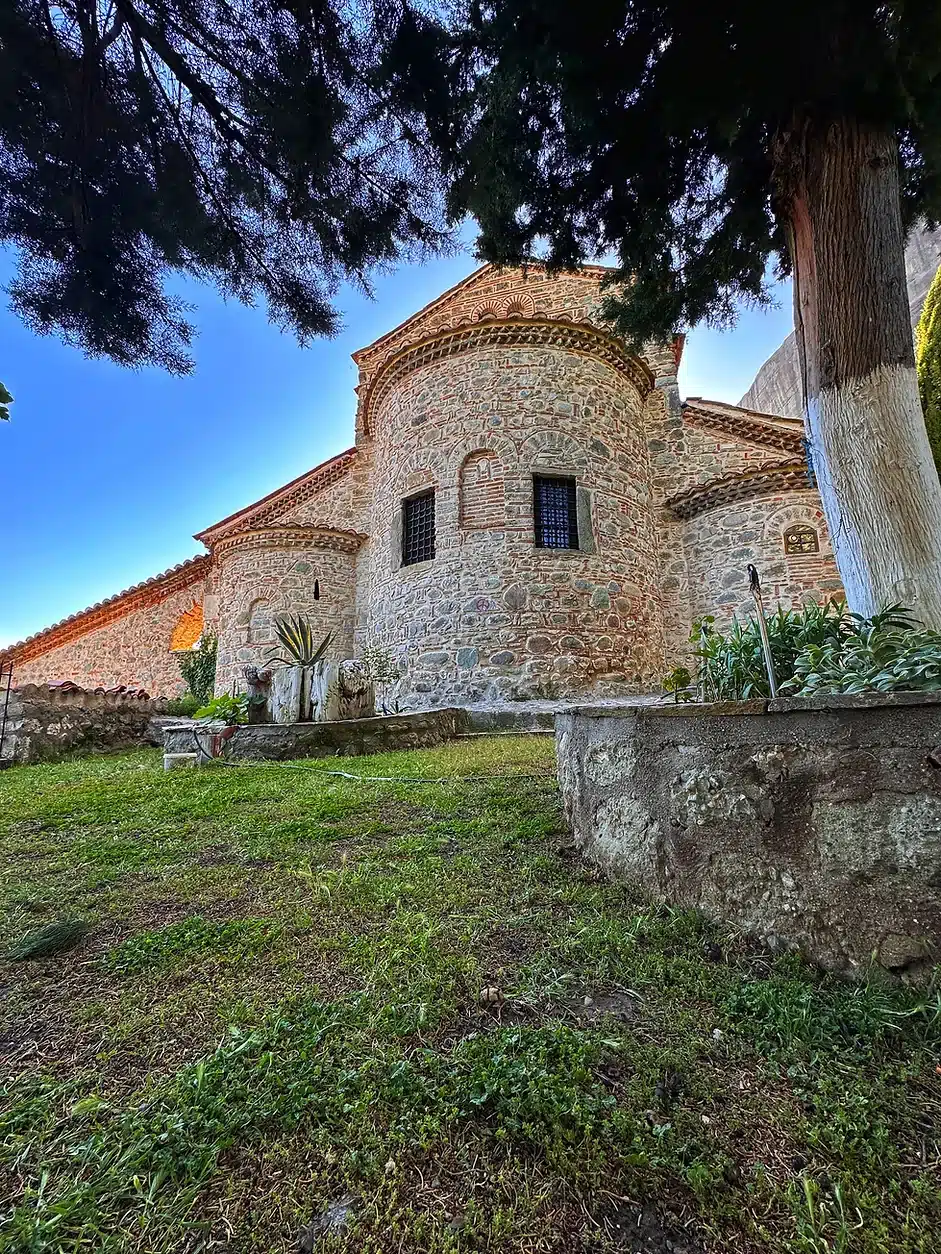 Two-Days Tour from Athens to Meteora by Train/Bus