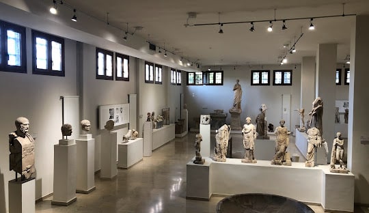 Thessaloniki, Dion Litochoro from/to Kalampaka (Meteora) 10 people